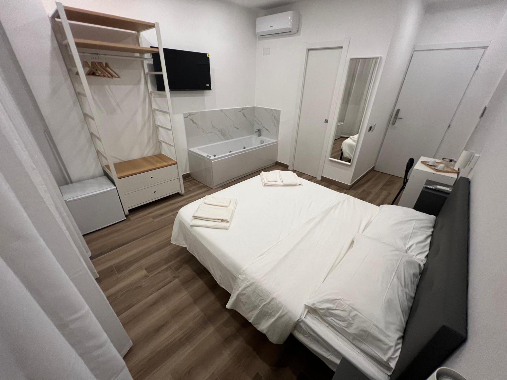Suite 98 Рим Екстериор снимка